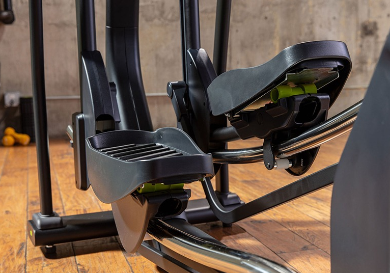 SportsArt Elite Line Eco-Natural ™ E874 elliptical - zelf aangedreven - LCD display