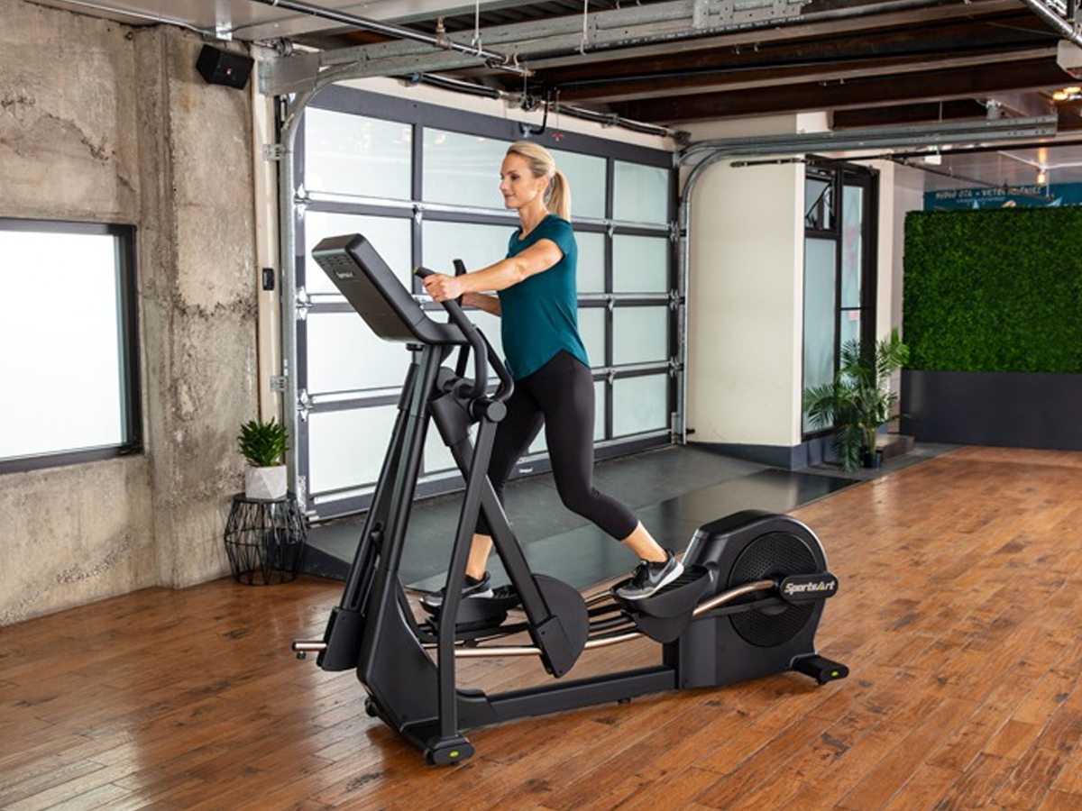 SportsArt Elite Line Senza E874-13 Crosstrainer - 13" LCD display touchscreen