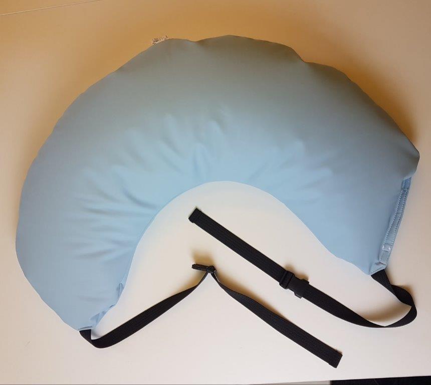 Renol coussin demi-lune avec sangle nylon et boucle (pour fauteuil roulant) - 22 cm x l 115 cm - 1 pc